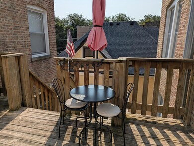 1511 W Pratt Blvd unit 3, Chicago, IL 60626 - photo 3