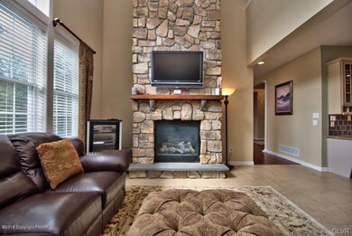 161 Skytop Rd, Pocono Pines, PA 18350 - photo 5