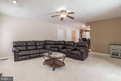 5480 Hunting Horn Dr, Ellicott City, MD 21043 - photo 4