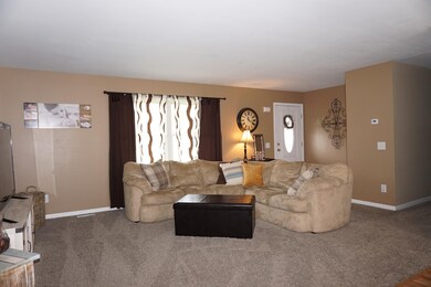 4460 Cloverville (7)