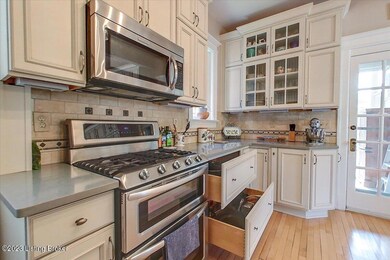 2110 Cherokee Pkwy unit C, Louisville, KY 40204 - photo 6