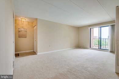 134 Roberts Ln unit 302, Alexandria, VA 22314 - photo 4