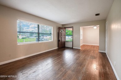 6568 Barmer Dr S, Jacksonville, FL 32210 - photo 4