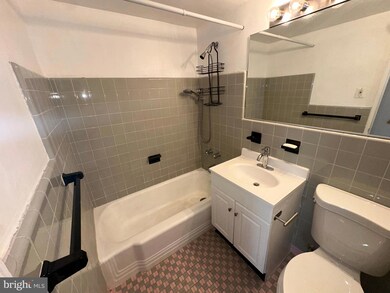 River West Condominiums unit 815, Philadelphia, PA 19103 - photo 7