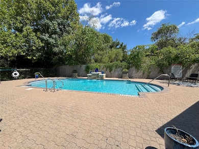 12401 Los Indios Trail unit 44, Austin, TX 78729 - photo 4