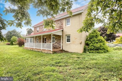 7345 Horse Valley Rd, East Waterford, PA 17021 - photo 5