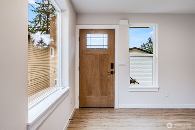 12531 25th Ave NE unit B, Seattle, WA 98125 - photo 4