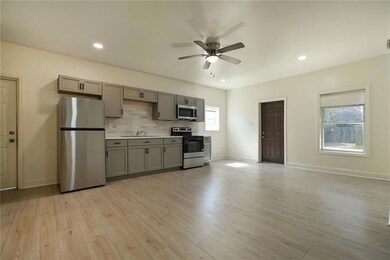 Kitchen/Living Area