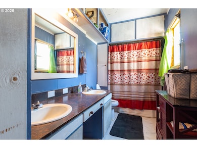 220 E Cannon St, Heppner, OR 97836 - photo 4