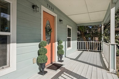 7933 Elwood St, Houston, TX 77012 - photo 3