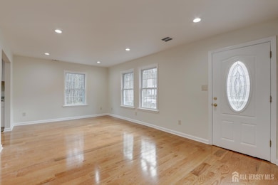 398 Spotswood Gravel Hill Rd, Monroe Township, NJ 08831 - photo 5