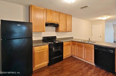 4697 Playschool Dr, Jacksonville, FL 32210 - photo 3