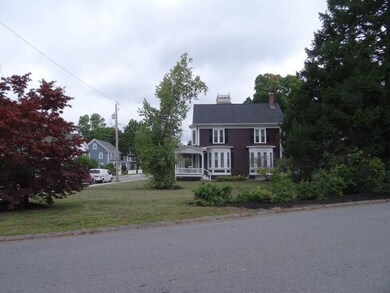 15 Lincoln St, Hudson, MA 01749 - photo 4