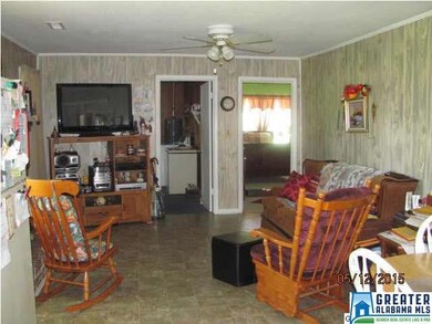 View from Kitchen into Den... entertain while cook