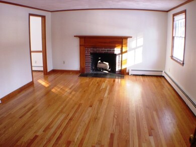 6 Aberdeen Rd unit 6, Wellesley, MA 02482 - photo 3