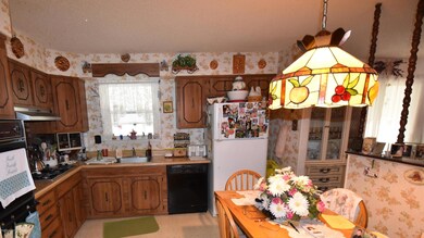 515 Fisher Ln, Warminster, PA 18974 - photo 3