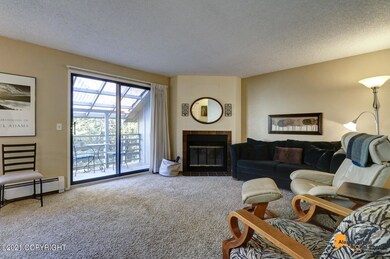 3031 Lois Dr unit 304, Anchorage, AK 99517 - photo 2