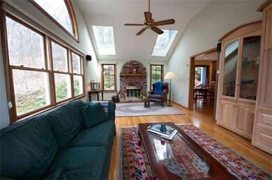 72 Brand St, Arlington, MA 02474 - photo 4