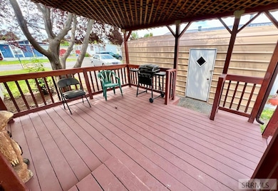 2250 Whispering Pines Dr, Idaho Falls, ID 83401 - photo 3