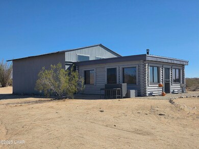 13505 S Alan Rd, Yucca, AZ 86438 - photo 3