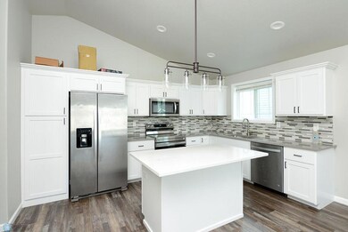 7243 26th St S, Fargo, ND 58104 - photo 5