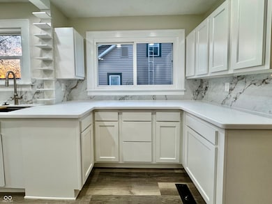 716 W Walnut St, Brownstown, IN 47220 - photo 6