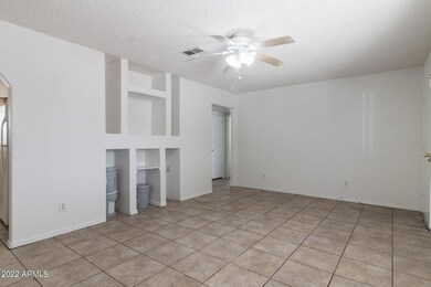 2827 N 55th Dr, Phoenix, AZ 85035 - photo 5