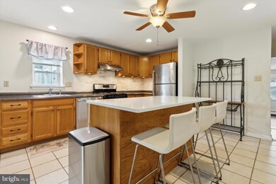 373 E Hector St, Conshohocken, PA 19428 - photo 4