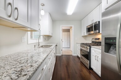 1065 Woodland Hills Rd unit 2, Batavia, IL 60510 - photo 5