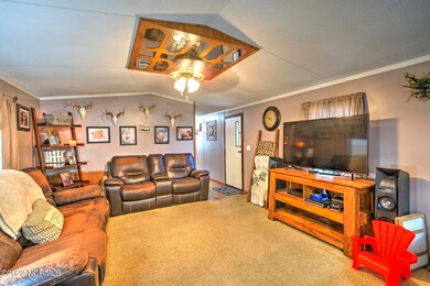 6C5B4999-94C2-43A9-8077-6D443C7CB9EE