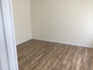 432 N Railroad St, Allentown, PA 18102 - photo 7