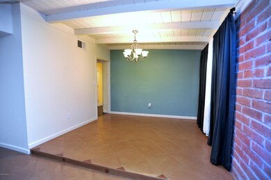 Distinct Beams At Ceiling