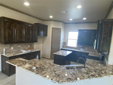 3324 Windcrest Dr, Granbury, TX 76049 - photo 3