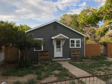 501 W Miller St, Rawlins, WY 82301 - photo 2