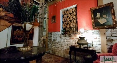 109 1/2 W Charlton St, Savannah, GA 31401 - photo 5