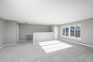 250 Beechwood Ave unit 23B, Poughkeepsie, NY 12601 - photo 3