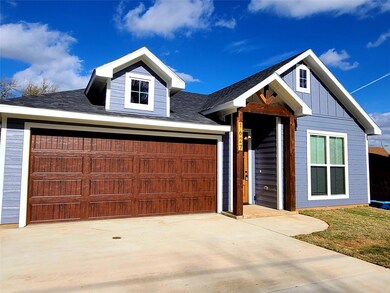 1627 W Elm St, Denison, TX 75020 - photo 2