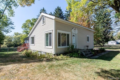 590 Bogie Lake Rd, White Lake, MI 48383 - photo 3