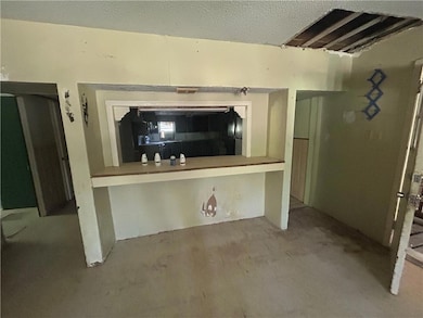 View towards kitchen