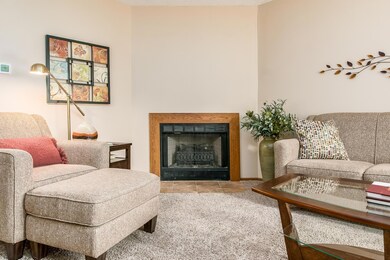 S - 1169 Cambridge Way - 016