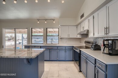 Brand NEW Kitchen