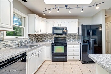 2145 Sassafras Ln, Kunkletown, PA 18058 - photo 4