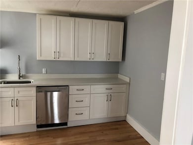 126 Knight St unit 3, Providence, RI 02909 - photo 4