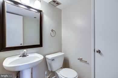 1802 Westwind Way, McLean, VA 22102 - photo 6