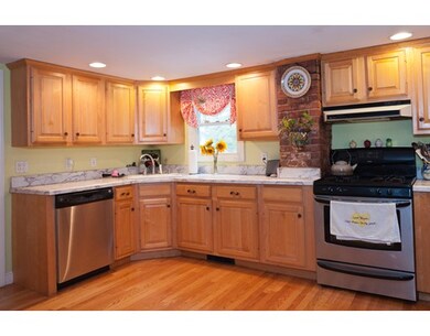 38 Salem St, Wakefield, MA 01880 - photo 6