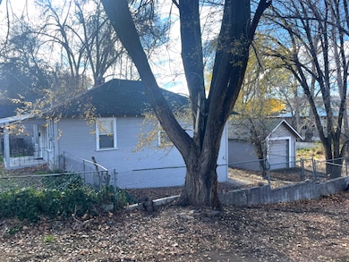 40 Foss St, Susanville, CA 96130 - photo 5