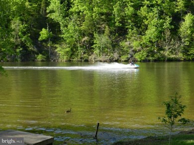 8200 Lake Shore Dr, Manassas, VA 20112 - photo 3