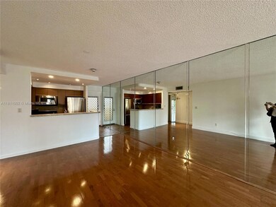 3545 NE 167th St unit 204, North Miami Beach, FL 33160 - photo 4