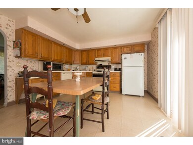 721 Fairmont Rd, Riegelsville, PA 18077 - photo 4