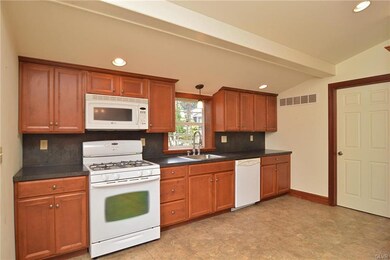 4581 Kings Hwy N, Emmaus, PA 18049 - photo 3